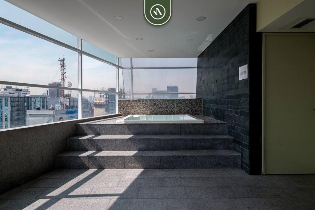 Skyview Polanco Apartment Mexico City